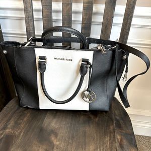 Michael Kors black & white handbag